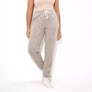 American Eagle Fleece Slim Boyfriend Jogger